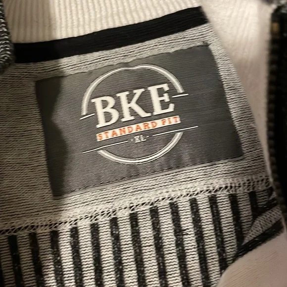 BKE zip-up sweater - Picture 3 of 6